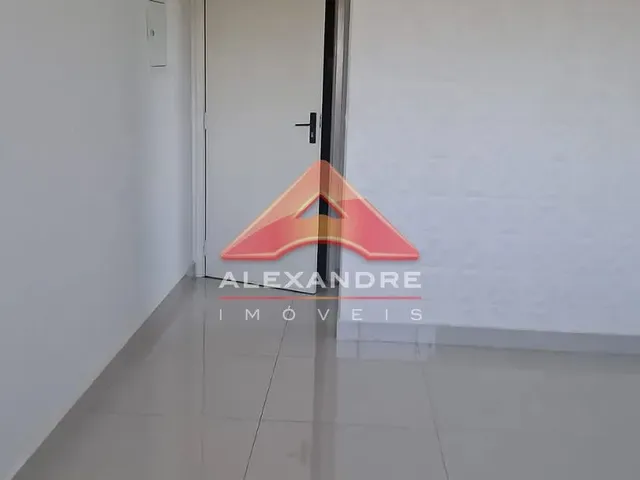 Apartamento com 10m² 2 quartos e 1 banheiro, para alugar, no bairro Jardim Diamante em São José Dos Campos