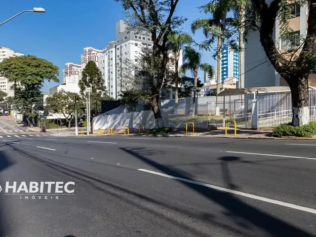 Apartamento 2 quartos e 1 banheiro, à venda, no bairro Agua Verde em Curitiba