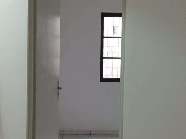 Foto do Apartamento - Apartamento no Térreo a venda R$ 171.000,00 - Conceição - Osasco - 2 dormitórios, sala, cozinha, banheiro, área serviço e vaga de garagem. | Collina Imóveis