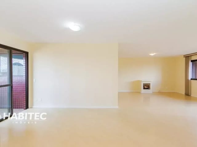 Apartamento 4 quartos e 5 banheiros, à venda, no bairro Batel em Curitiba