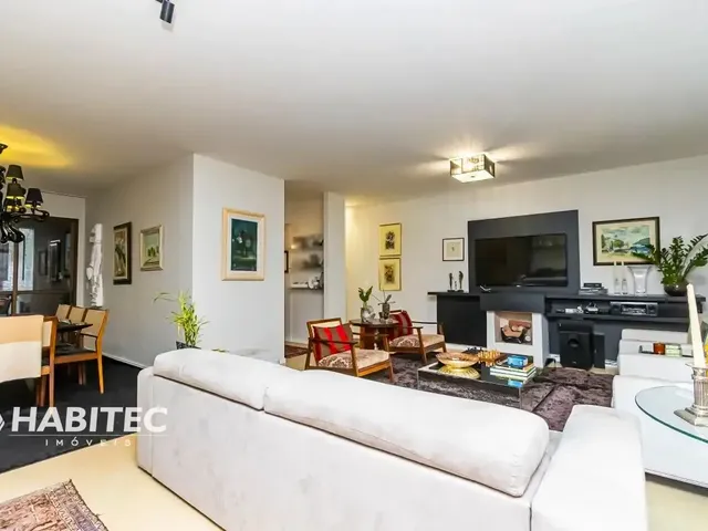 Apartamento 3 quartos e 4 banheiros, à venda, no bairro Batel em Curitiba