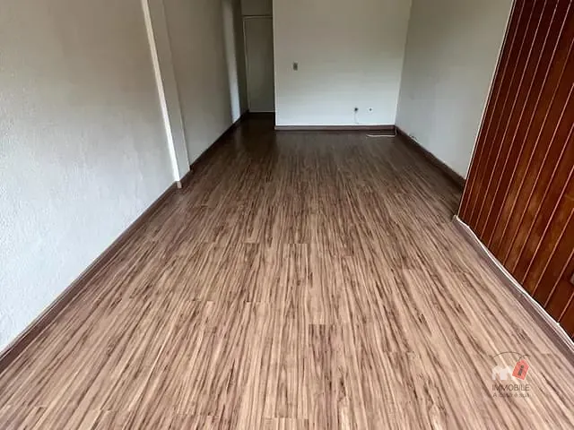Apartamento 2 quartos e 1 banheiro, à venda, no bairro Bingen em Petrópolis