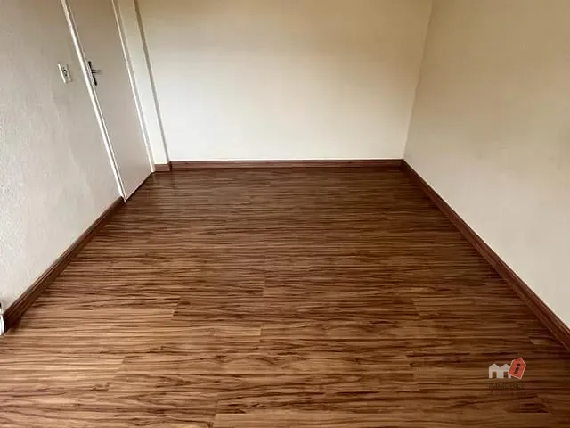 Apartamento 2 quartos e 1 banheiro, à venda, no bairro Bingen em Petrópolis