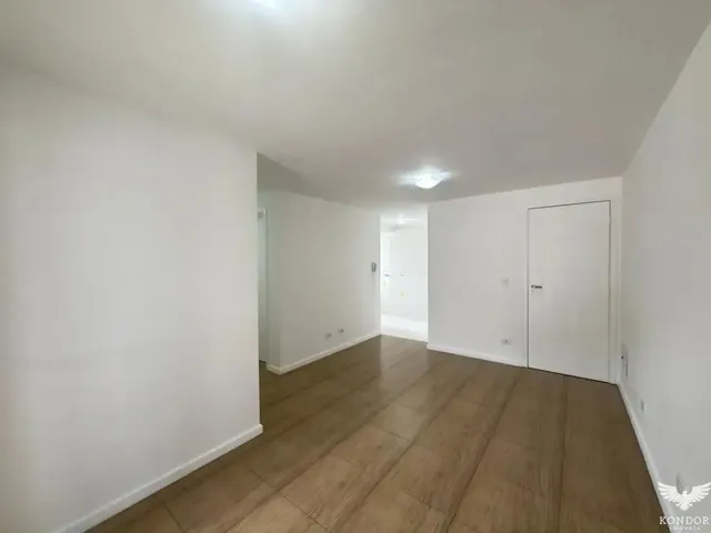 Apartamento 3 quartos e 2 banheiros, para alugar, no bairro Santa Felicidade em Curitiba