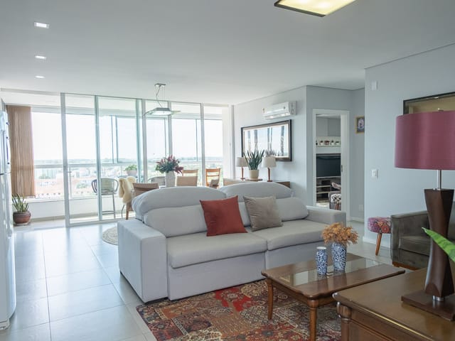 Apartamento com 150m² 3 quartos e 2 banheiros, à venda, no bairro Areal em Pelotas