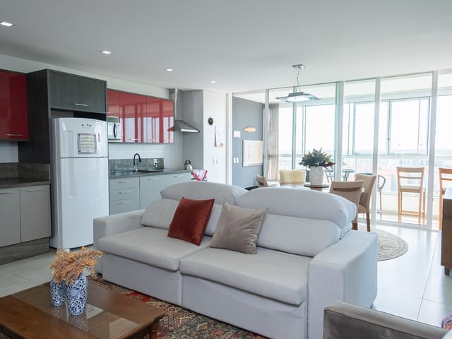 Apartamento com 150m² 3 quartos e 2 banheiros, à venda, no bairro Areal em Pelotas