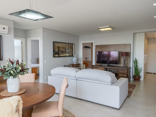 Apartamento com 150m² 3 quartos e 2 banheiros, à venda, no bairro Areal em Pelotas