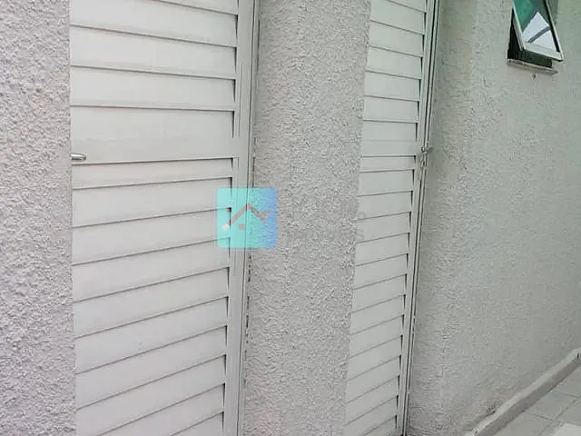 Apartamento 2 quartos e 1 banheiro, à venda, no bairro Vila Zizinha em São José dos Campos