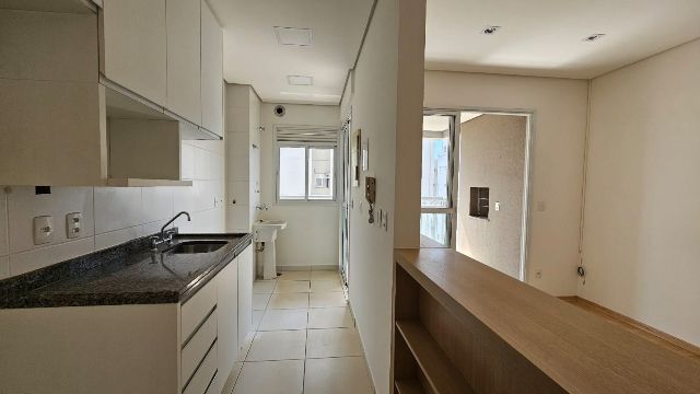 Apartamento com 104m² 3 quartos e 2 banheiros, à venda, no bairro Centro em Londrina
