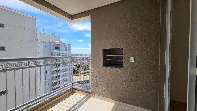 Apartamento com 104m² 3 quartos e 2 banheiros, à venda, no bairro Centro em Londrina