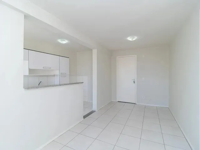 Apartamento 2 quartos e 1 banheiro, para alugar, no bairro Portão em Curitiba