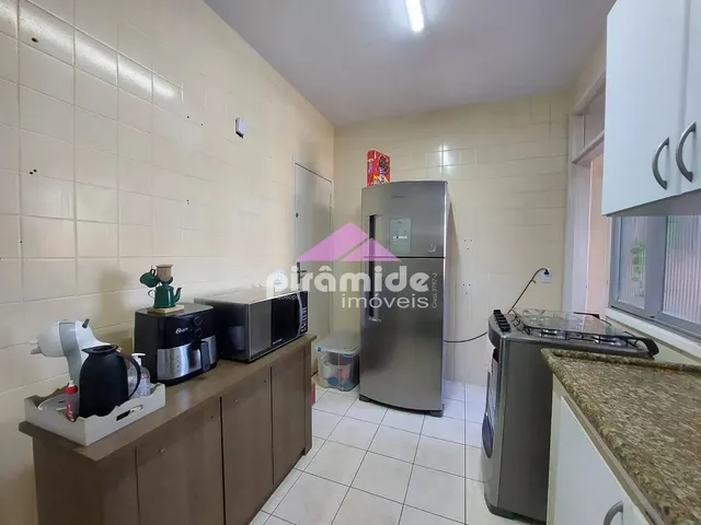 Apartamento com 10m² 2 quartos e 2 banheiros, à venda, no bairro Jardim Bela Vista em São José Dos Campos