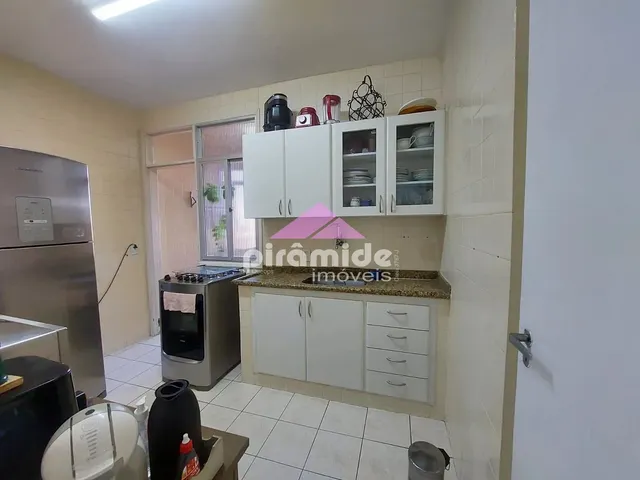 Apartamento com 10m² 2 quartos e 2 banheiros, à venda, no bairro Jardim Bela Vista em São José Dos Campos