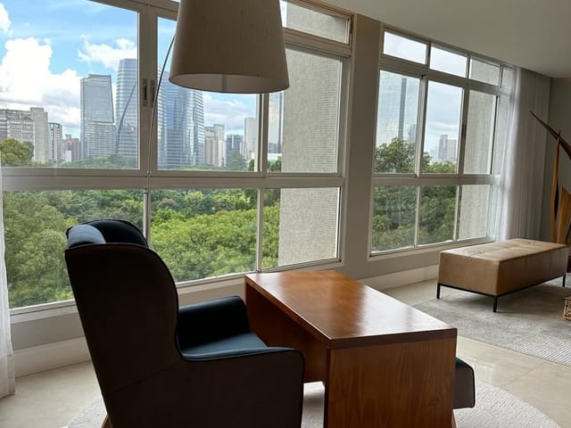 Apartamento com 200m² 3 quartos e 5 banheiros, à venda, no bairro Itaim Bibi em São Paulo