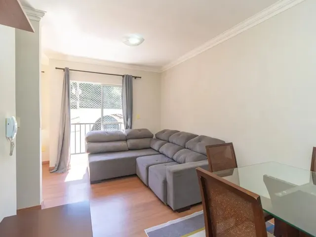 Apartamento 2 quartos e 1 banheiro, para alugar, no bairro Campo Comprido em Curitiba