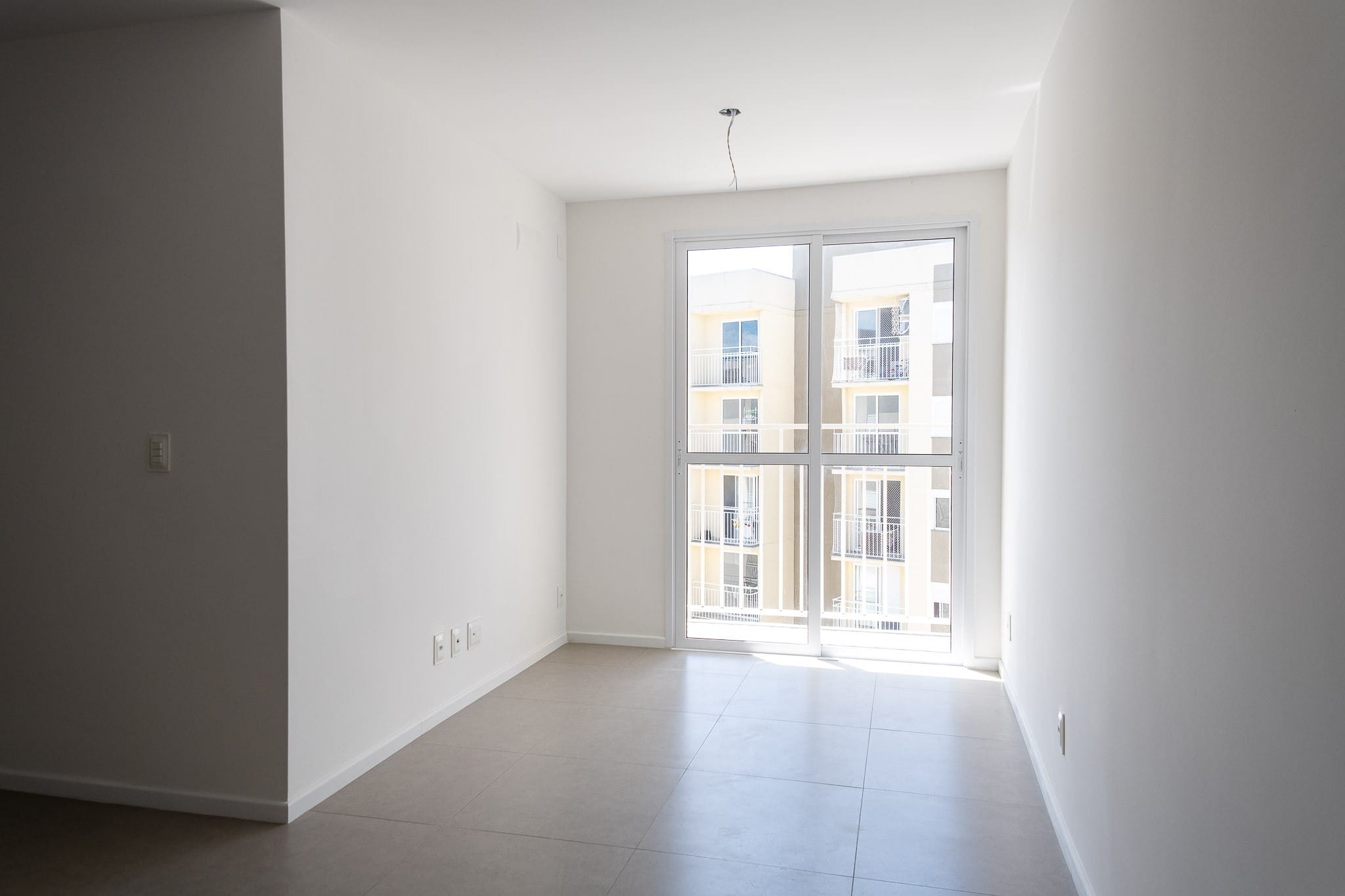 Apartamento à Venda e Locação em Condomínio Fechado - Centro - Pelotas/RS