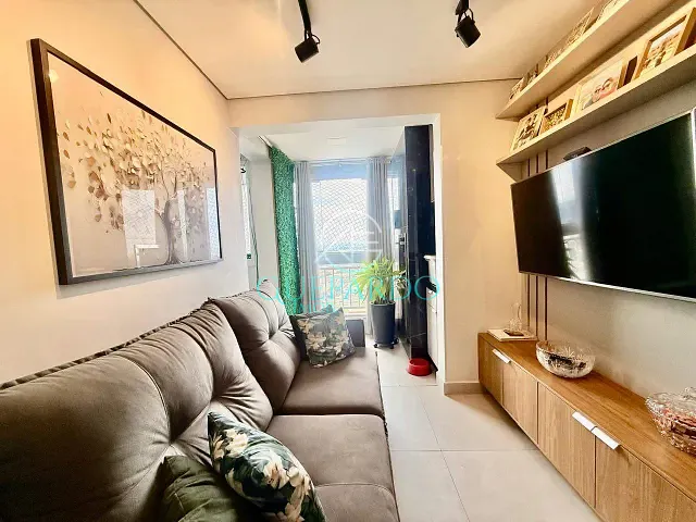 Apartamento 3 quartos e 2 banheiros, à venda, no bairro São Vicente em Londrina