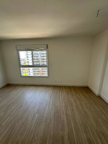 Apartamento com 271m² 3 quartos e 4 banheiros, à venda, no bairro Gleba Palhano em Londrina