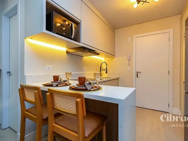 Apartamento 1 quarto e 1 banheiro, para alugar, no bairro Portão em Curitiba