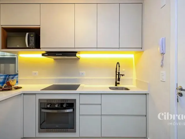 Apartamento 1 quarto e 1 banheiro, para alugar, no bairro Portão em Curitiba