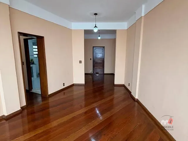Apartamento 2 quartos e 2 banheiros, para alugar, no bairro Centro em Petrópolis