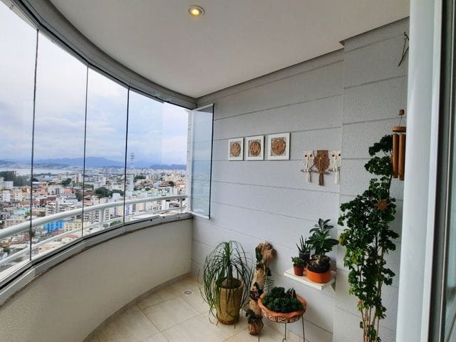 Apartamento com 107m² 2 quartos e 2 banheiros, à venda, no bairro Capoeiras em Florianópolis