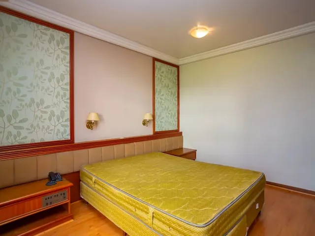 Apartamento 1 quarto e 1 banheiro, para alugar, no bairro Batel em Curitiba