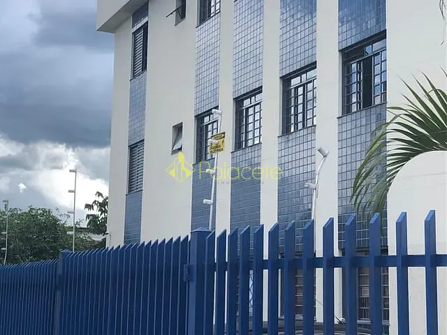Apartamento 1 quarto e 1 banheiro, à venda, no bairro São Benedito em Pindamonhangaba