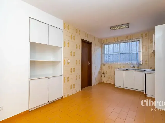 Apartamento 3 quartos e 2 banheiros, para alugar, no bairro Alto da Glória em Curitiba