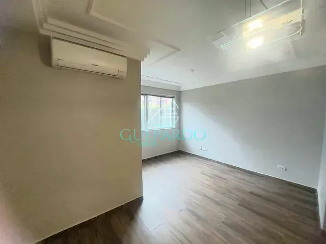 Apartamento com 67m² 3 quartos e 1 banheiro, à venda, no bairro Parque Residencial Alcântara em Londrina