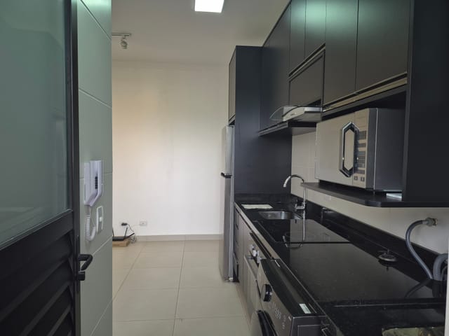 Apartamento 2 quartos e 1 banheiro, à venda, no bairro Boqueirão em Curitiba