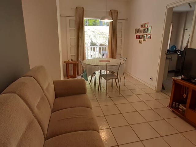 Apartamento 3 quartos e 1 banheiro, à venda, no bairro Roseiral em Petrópolis