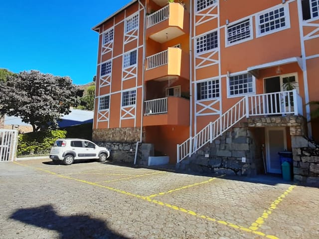 Apartamento 3 quartos e 1 banheiro, à venda, no bairro Roseiral em Petrópolis