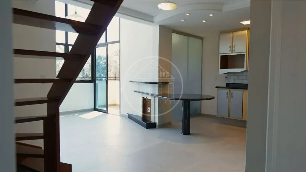 Apartamento, 1 quarto, 61 m² - Foto 2