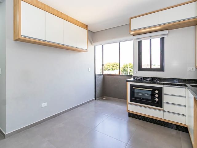 Apartamento 1 quarto e 1 banheiro, para alugar, no bairro Cajuru em Curitiba