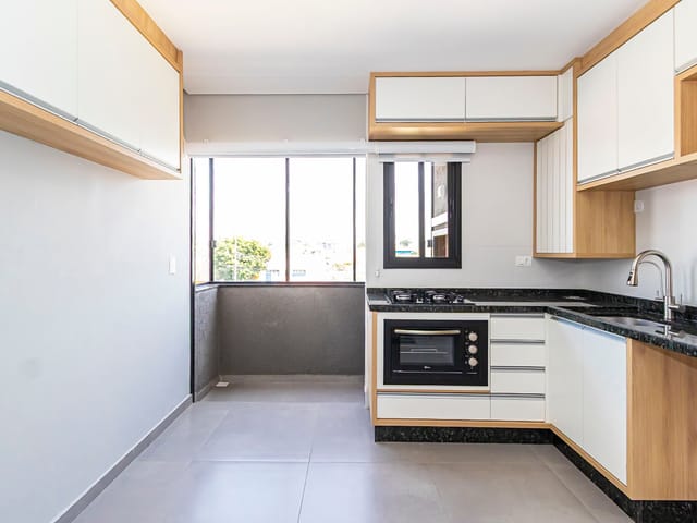 Apartamento 1 quarto e 1 banheiro, para alugar, no bairro Cajuru em Curitiba