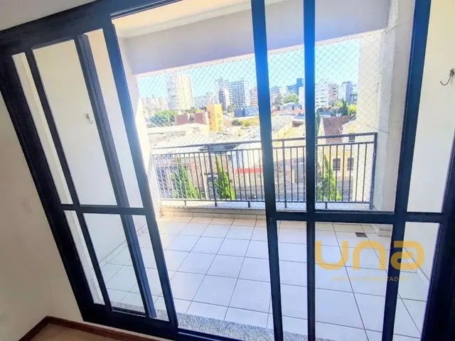 Apartamento 2 quartos e 2 banheiros, para alugar, no bairro CENTRO em Curitiba