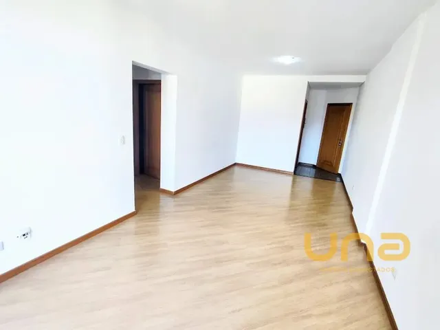 Apartamento 2 quartos e 2 banheiros, para alugar, no bairro CENTRO em Curitiba