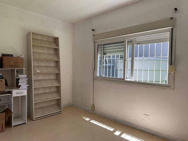 Apartamento com 55m² 2 quartos e 1 banheiro, à venda, no bairro Areal em Pelotas