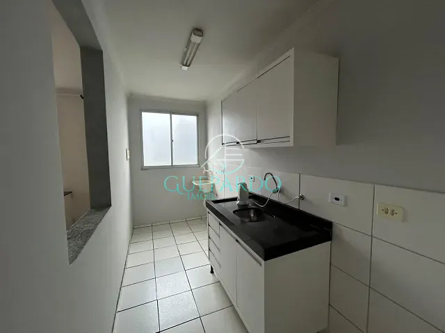 Apartamento com 81m² 2 quartos e 1 banheiro, à venda ou para alugar, no bairro Gleba Fazenda Palhano em Londrina