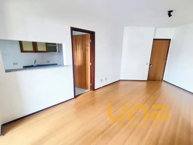 Apartamento 1 quarto e 1 banheiro, para alugar, no bairro CENTRO em Curitiba