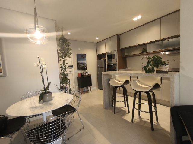 Apartamento com 100m² 2 quartos e 2 banheiros, à venda, no bairro Gleba Palhano em Londrina