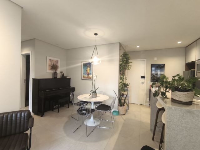Apartamento com 100m² 2 quartos e 2 banheiros, à venda, no bairro Gleba Palhano em Londrina