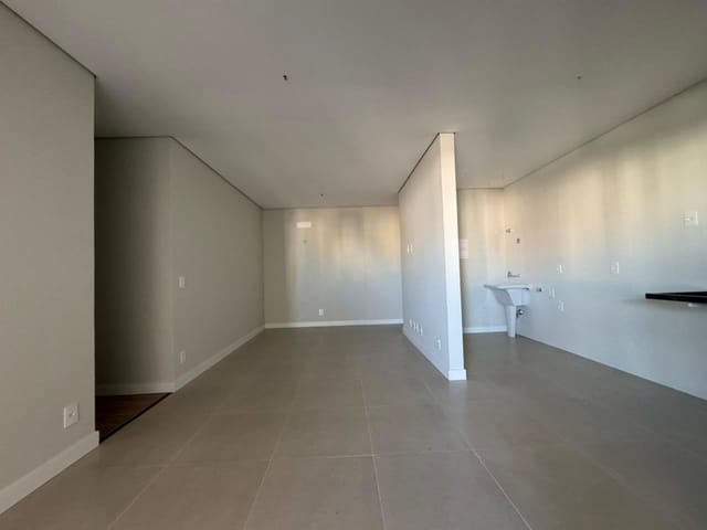Foto do Apartamento - ODYSSEY - R$ 830.000 - Apartamento à venda, 3 quartos (1 suíte), 86m³, 2 Vagas, Centro, Londrina, PR | Human Imóveis