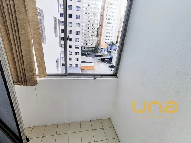 Apartamento 1 quarto e 1 banheiro, para alugar, no bairro CRISTO REI em Curitiba