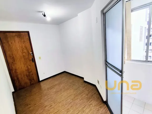 Apartamento 1 quarto e 1 banheiro, para alugar, no bairro CRISTO REI em Curitiba