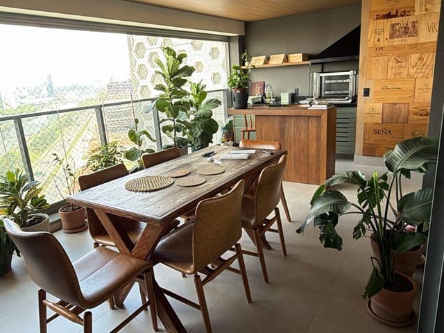 Apartamento 4 quartos e 6 banheiros, à venda ou para alugar, no bairro Jardim Fonte do Morumbi em São Paulo