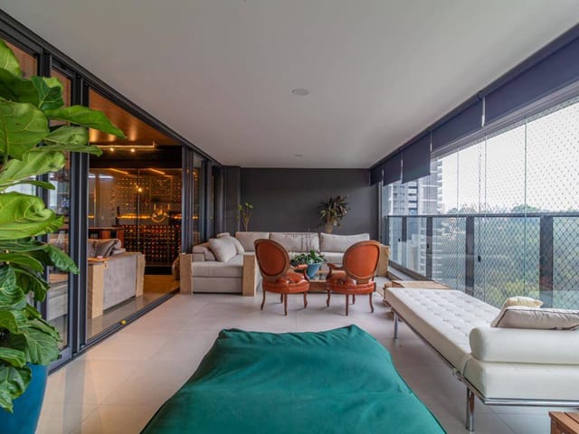 Apartamento 4 quartos e 6 banheiros, à venda ou para alugar, no bairro Jardim Fonte do Morumbi em São Paulo