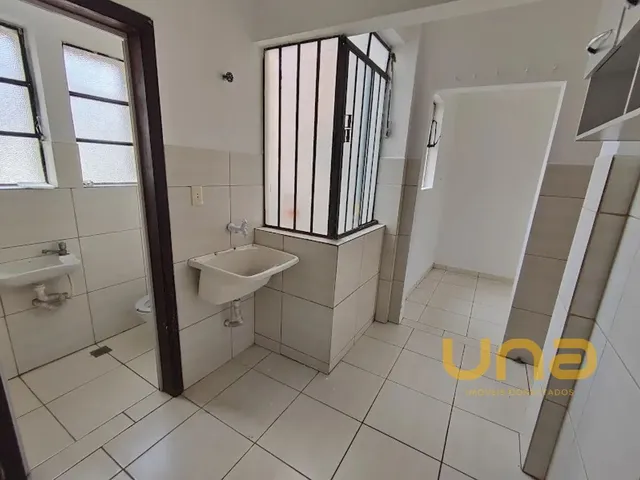 Apartamento 3 quartos e 1 banheiro, para alugar, no bairro SAO FRANCISCO em Curitiba