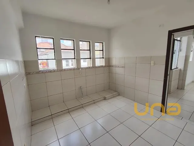 Apartamento 3 quartos e 1 banheiro, para alugar, no bairro SAO FRANCISCO em Curitiba
